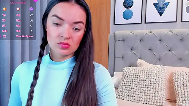 lennabell online show from November 12, 2025, 4:29 pm