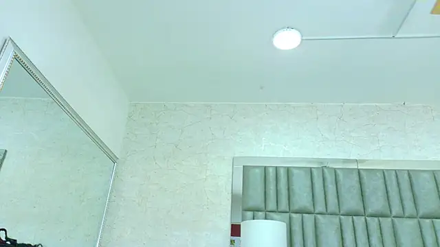 AlisonJaimes online show from September 16, 2025, 1:45 pm