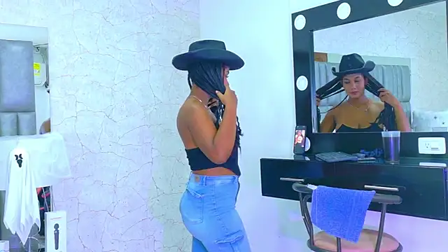 AlisonJaimes online show from October 9, 2025, 1:42 pm