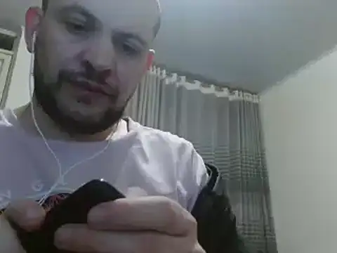 camiloking1720 online show from January 12, 2025, 3:39 am