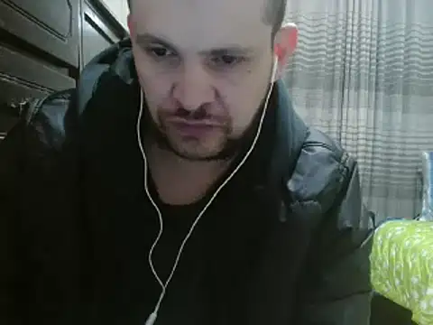 camiloking1720 online show from January 19, 2025, 9:13 pm