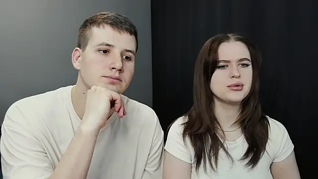 Pinku kitsune online show from February 18, 2025, 11:41 pm