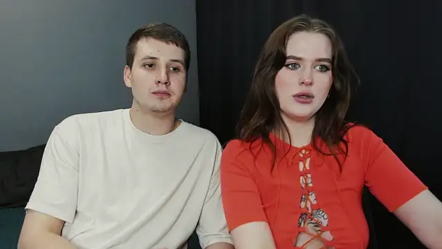 Pinku kitsune online show from March 9, 2025, 2:21 pm