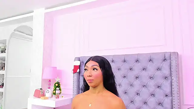 HaileeRoberts online show from December 5, 2025, 12:25 pm