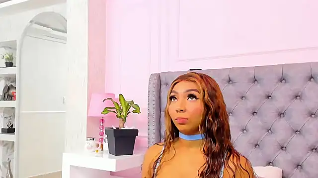 Snapshot of HaileeRoberts chatting on February 21, 2026, 12:28 pm HaileeRoberts online show from February 21, 2026, 12:28 pm