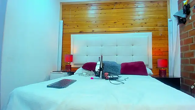 Dulcex69 online show from November 1, 2025, 11:01 am