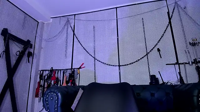 yey bdsm online show from October 29, 2025, 7:04 pm