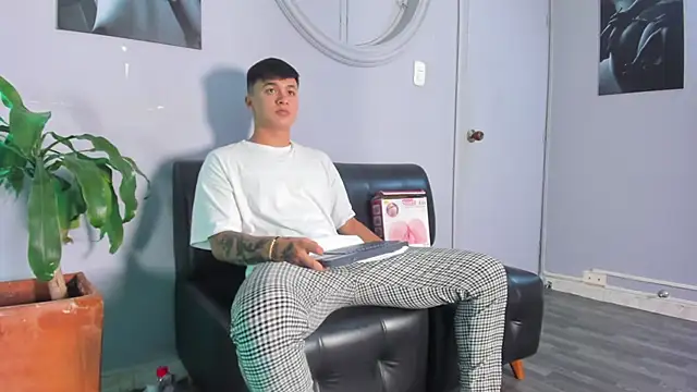 Cristopher strong online show from March 15, 2025, 3:59 pm