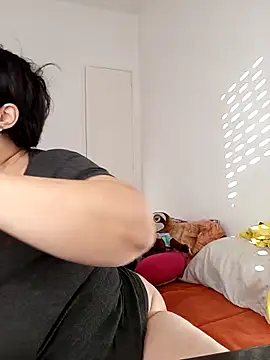 Sole Love online show from November 14, 2025, 9:13 pm