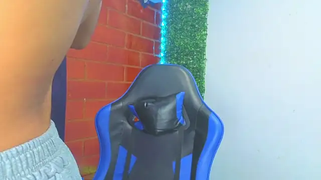 Demitryo online show from March 8, 2026, 3:43 am