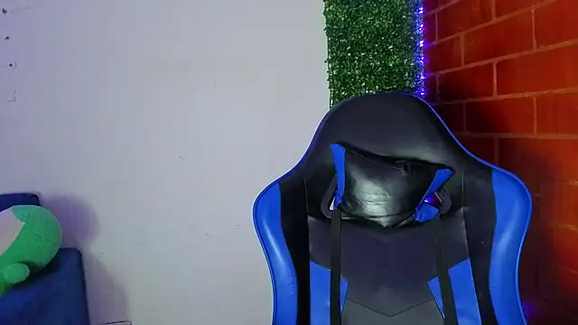 Demitryo online show from April 18, 2026, 3:32 am