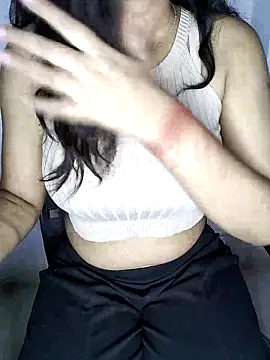 Snapshot of Ms_Neera chatting on March 18, 2025, 3:31 pm Ms Neera online show from March 18, 2025, 3:31 pm