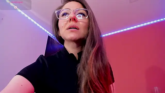 Ich Bin Julia online show from March 21, 2025, 3:13 pm