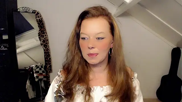 Snapshot of roxanna24 chatting on March 14, 2026, 9:09 pm roxanna24 online show from March 14, 2026, 9:09 pm