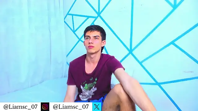 liam scott77 online show from December 18, 2025, 2:39 am