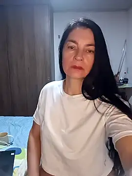 Snapshot of renata_hot1 chatting on January 13, 2025, 5:01 am renata hot1 online show from January 13, 2025, 5:01 am