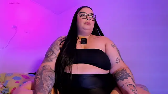 Apriilpeach  online show from November 10, 2025, 11:26 pm