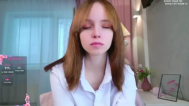 b4by LoL1 online show from October 12, 2025, 10:03 am