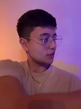 Ashley Chriss online show from December 26, 2024, 7:24 am