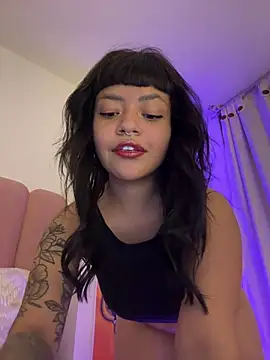 Ashley Chriss online show from February 9, 2025, 1:55 am