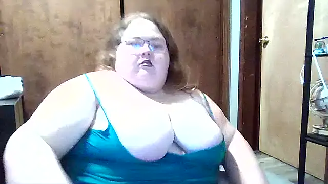  GodessIsabella 97 online show from December 2, 2025, 1:28 pm