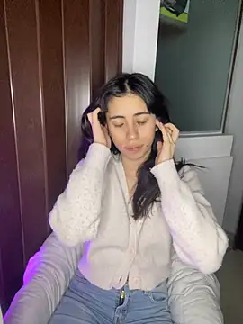 Catyloves online show from December 11, 2024, 7:09 am