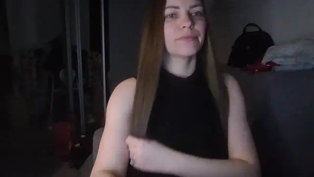 AnnaDiamond1 online show from April 13, 2026, 10:04 pm