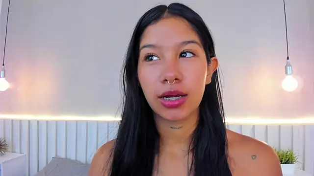 Aida moreno online show from February 11, 2025, 10:48 am