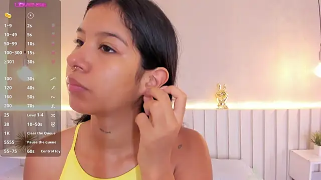 Aida moreno online show from February 27, 2025, 10:37 am