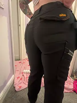 Ragdoll131 online show from February 17, 2026, 6:47 pm