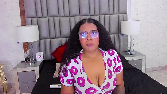 MelannyTylor online show from January 24, 2025, 4:05 am