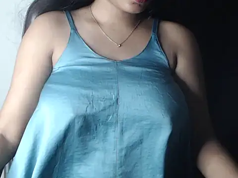 Snapshot of DevilErin chatting on October 5, 2025, 7:12 pm DevilErin online show from October 5, 2025, 7:12 pm