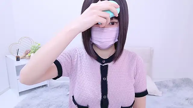 Im Yu-na online show from December 22, 2024, 2:06 pm