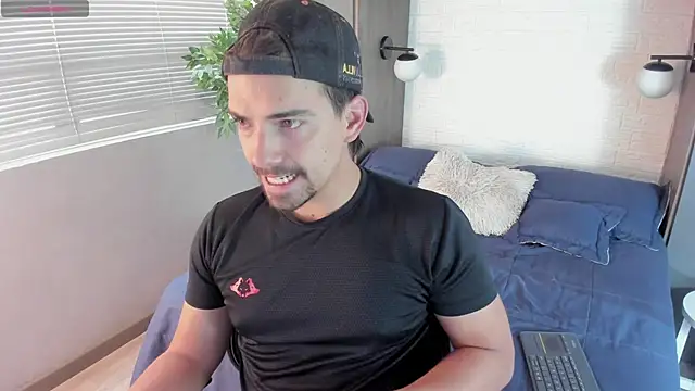 Ian Daviz online show from March 20, 2025, 9:13 pm