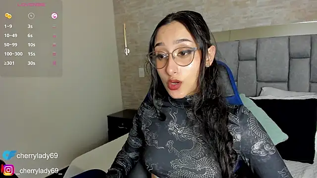 ladyAn  online show from March 1, 2025, 5:52 am