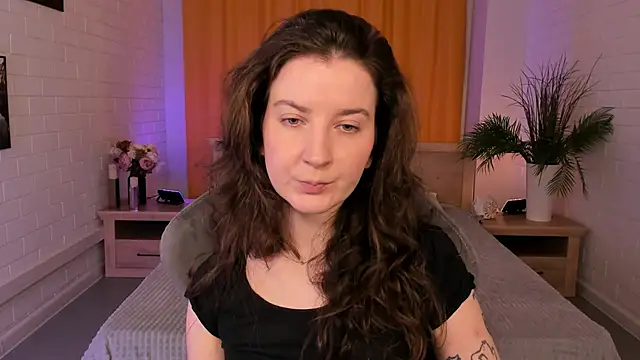 JackieByrd online show from November 3, 2025, 1:23 pm