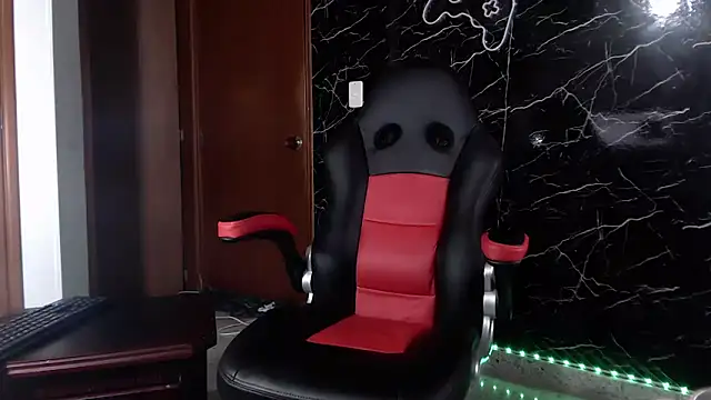 Snapshot of maty_hardx chatting on January 22, 2025, 10:07 am maty hardx online show from January 22, 2025, 10:07 am