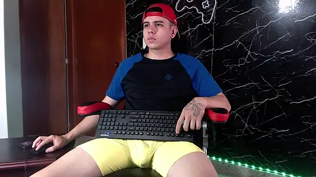 Snapshot of maty_hardx chatting on February 3, 2025, 1:30 pm maty hardx online show from February 3, 2025, 1:30 pm