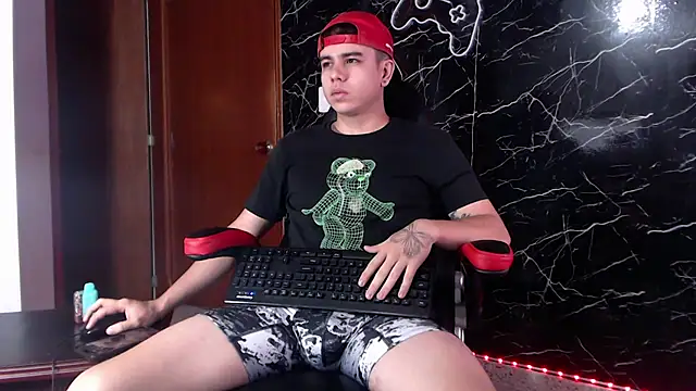 Snapshot of maty_hardx chatting on February 4, 2025, 9:38 am maty hardx online show from February 4, 2025, 9:38 am