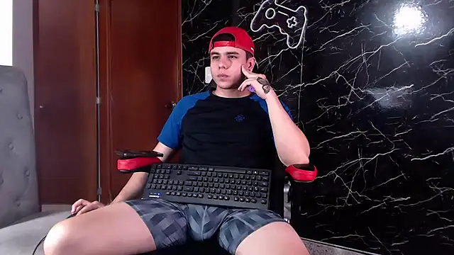 Snapshot of maty_hardx chatting on March 12, 2025, 7:38 pm maty hardx online show from March 12, 2025, 7:38 pm