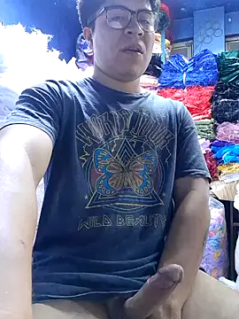 strokvic online show from October 28, 2025, 11:18 pm