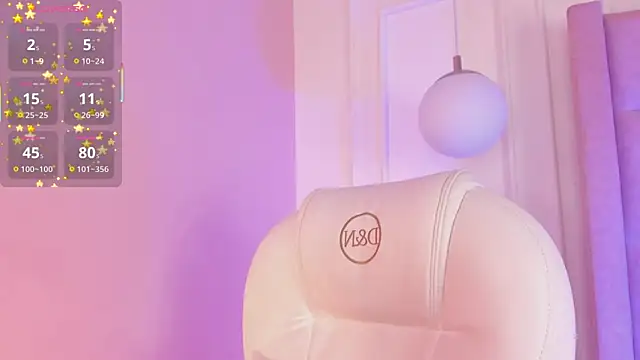 Lucy Vega online show from January 13, 2026, 4:40 am