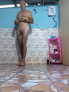 Sunnyboy7897 online show from February 4, 2026, 12:05 am