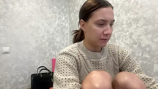 AnneBall online show from December 22, 2024, 7:33 am