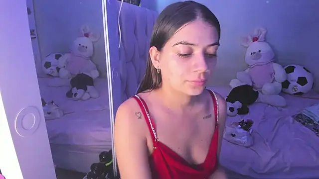 KittyKlum online show from October 31, 2025, 5:14 pm