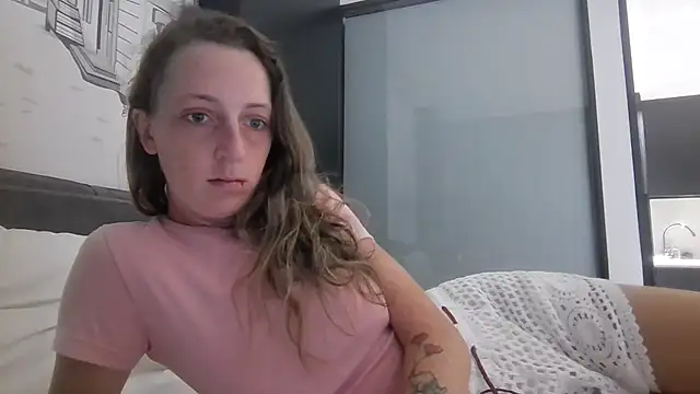 Snapshot of SweetSexySub chatting on October 17, 2025, 7:11 am SweetSexySub online show from October 17, 2025, 7:11 am