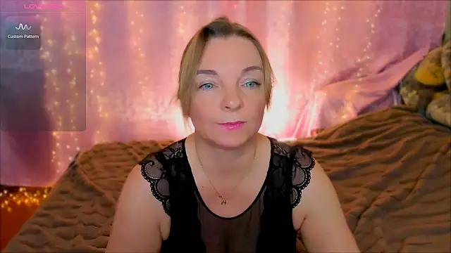 Regina  blue online show from February 1, 2025, 7:55 pm