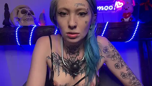 coyemoo online show from March 15, 2025, 11:40 am