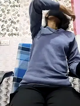 Snapshot of Kashish_18 chatting on December 28, 2024, 6:28 am Kashish 18 online show from December 28, 2024, 6:28 am