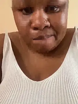 Snapshot of beaitebae chatting on November 5, 2025, 11:21 am beaitebae online show from November 5, 2025, 11:21 am